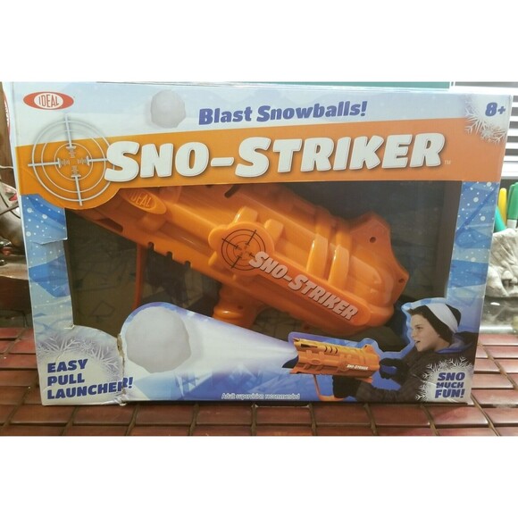 IDEAL Sno Toys SNO-STRIKER Snow Ball Launcher